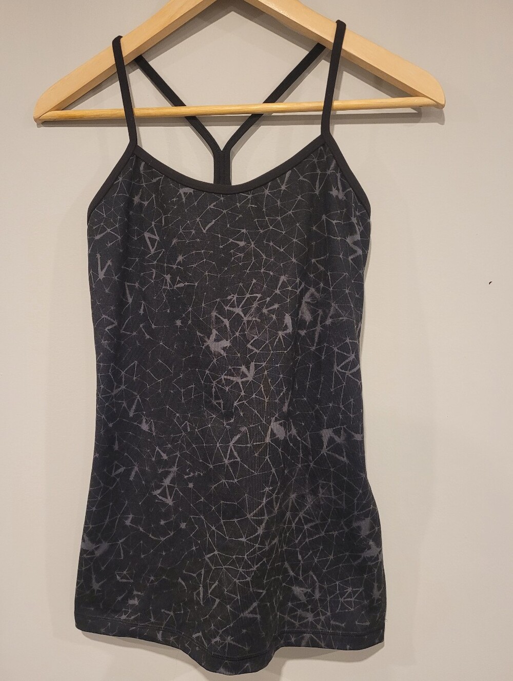 Lululemon Power Y Tank Luon Star Crushed Coal Black Built-In Bra Size 6